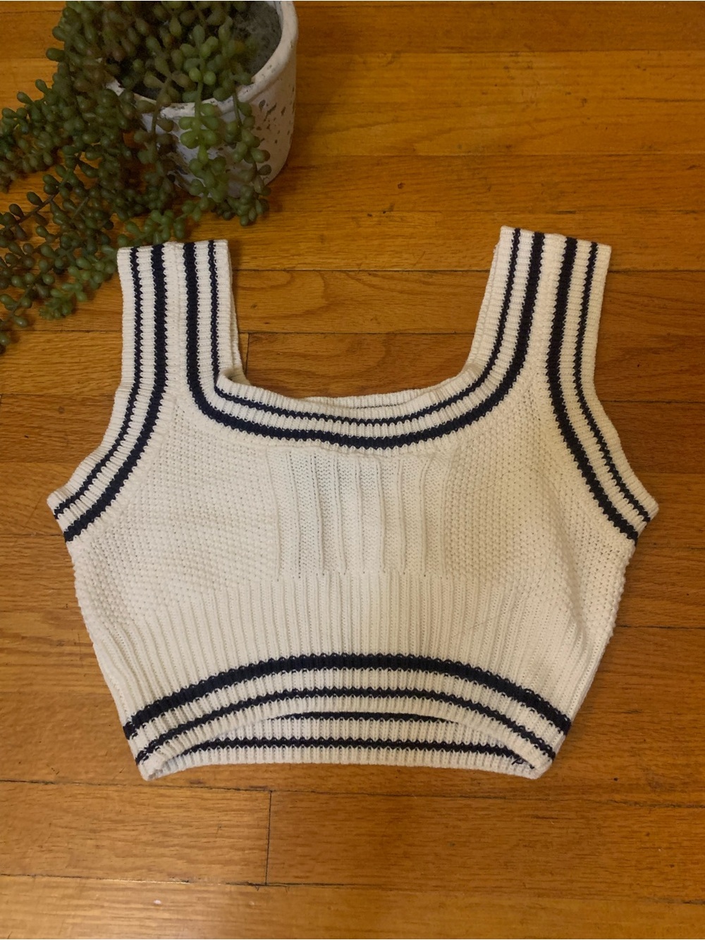 2/$20 NWT Cider White Cropped Knit Tank with Navy Stripe Trim